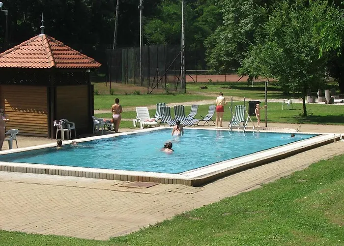 Fenyoharaszt Kastelyszallo Hotel